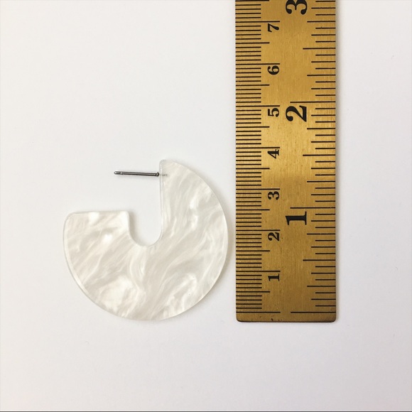 ❗️LAST Pair❗️White Acrylic Disc Hoops - Picture 2 of 3